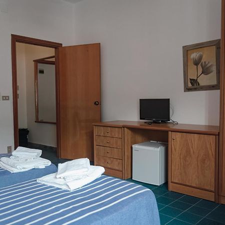 גוארדיה פיימונטזה טרמה Hotel Mediterraneo מראה חיצוני תמונה